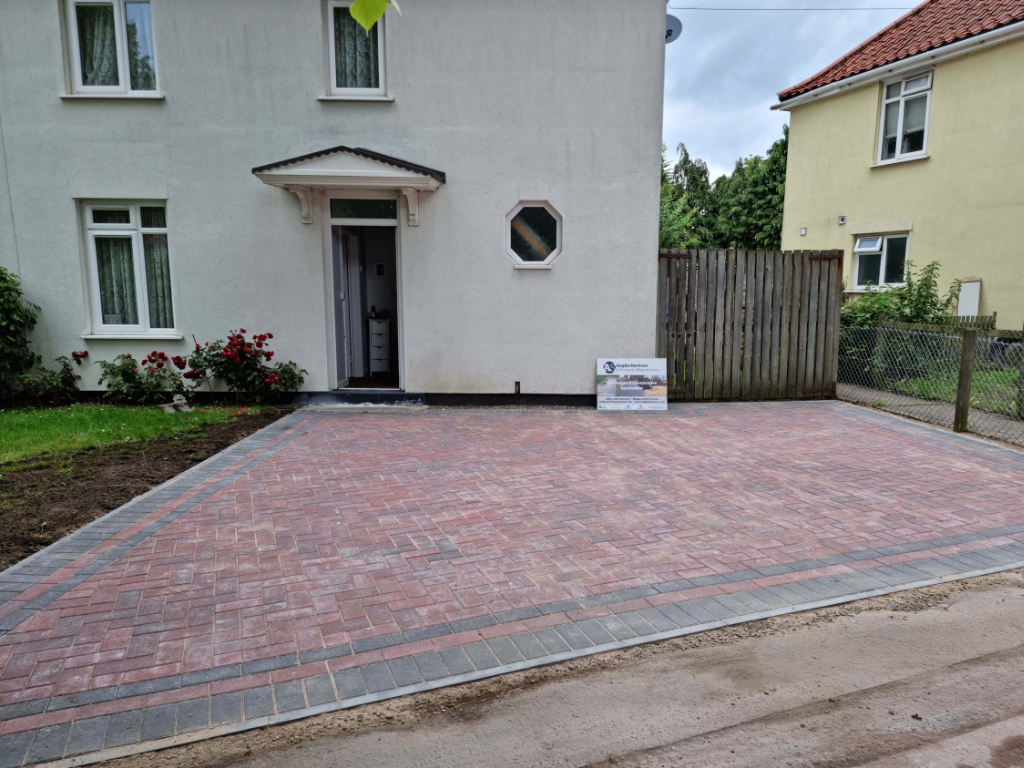 This is a newly installed block paved drive installed by Great Yarmouth Driveways